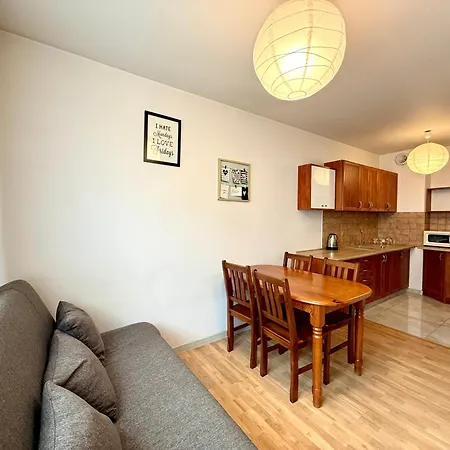 Okrzei Viii Apartment